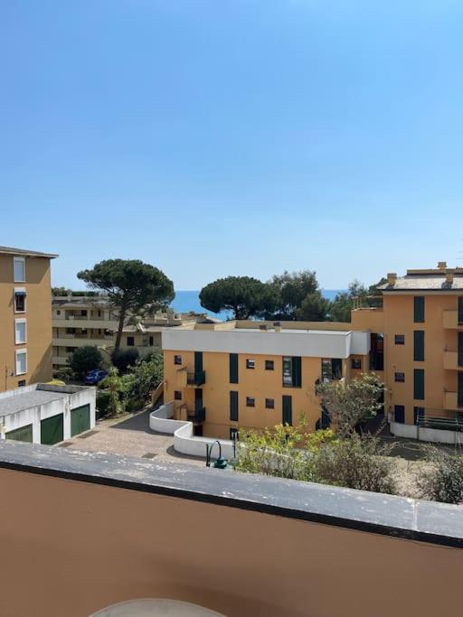 Appartamento Con Terrazza Vista Mare A 50 Mt Arenzano Kültér fotó