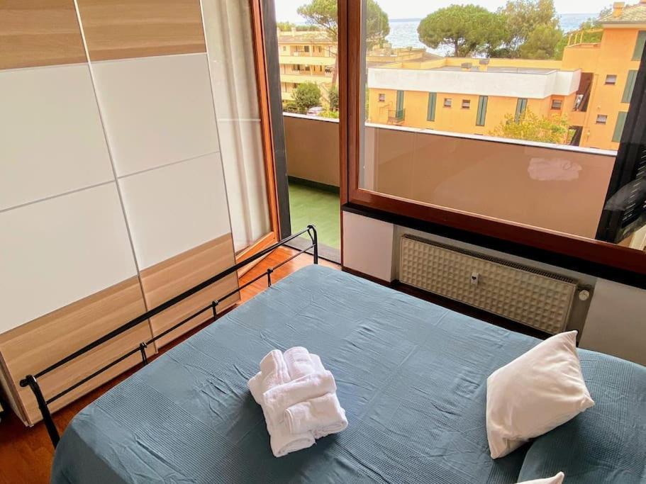 Appartamento Con Terrazza Vista Mare A 50 Mt Arenzano Kültér fotó