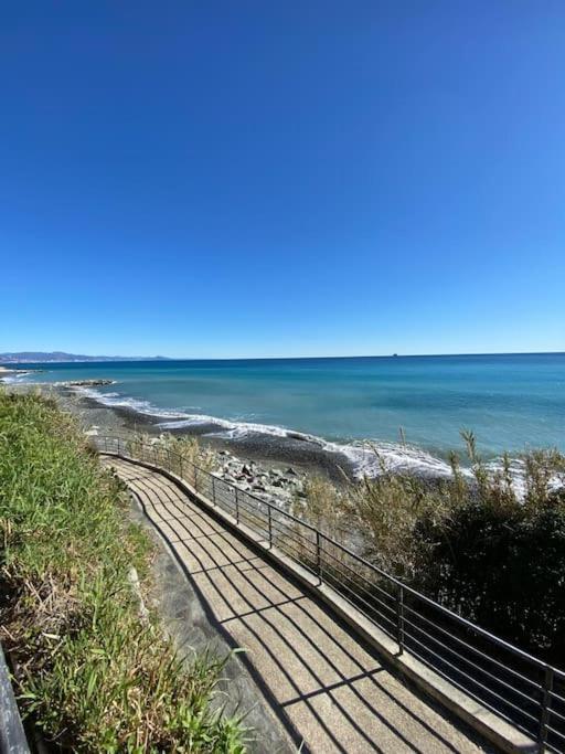 Appartamento Con Terrazza Vista Mare A 50 Mt Arenzano Kültér fotó